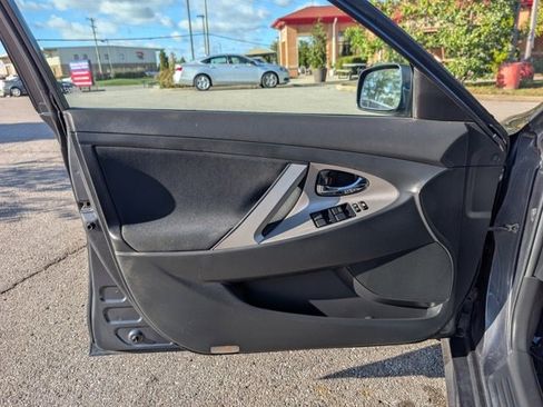 Used 2009 Toyota Camry CE image 8
