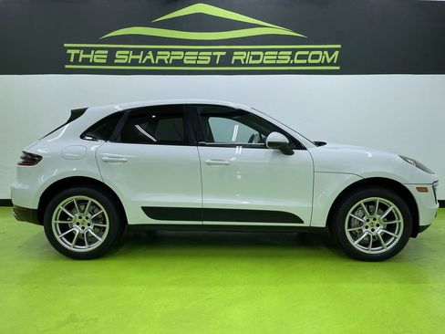 Used 2015 Porsche Macan S w/ Premium Package Plus image 11