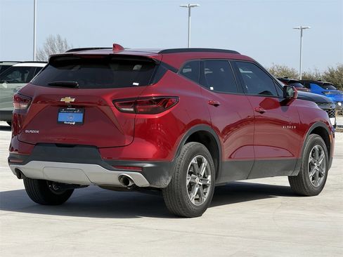 Certified 2024 Chevrolet Blazer LT w/ Convenience Package image 4