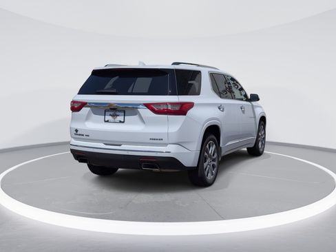 Used 2019 Chevrolet Traverse Premier AWD/4WD image 7