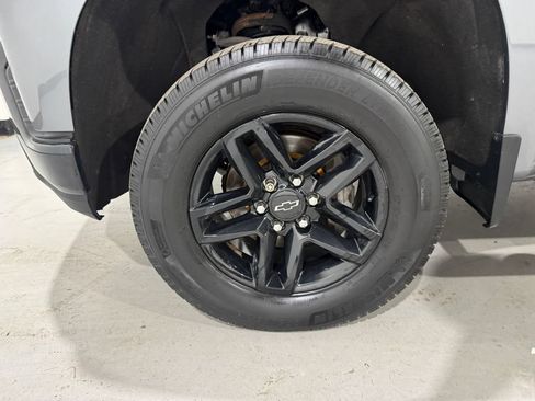 Used 2019 Chevrolet Silverado 1500 LT Trail Boss w/ Convenience Package AWD/4WD image 10