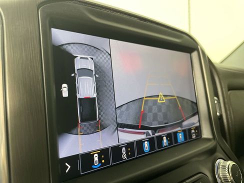 Used 2022 GMC Sierra 2500 AT4 w/ AT4 Premium Plus Package image 15