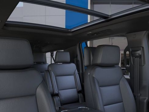New 2026 Chevrolet Suburban Z71 w/ Z71 Off-Road Package AWD/4WD image 25