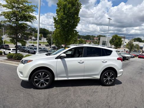 Used 2015 Toyota RAV4 Limited w/ Technology Package FWD image 7