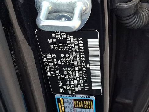 Used 2024 Kia Telluride S image 28