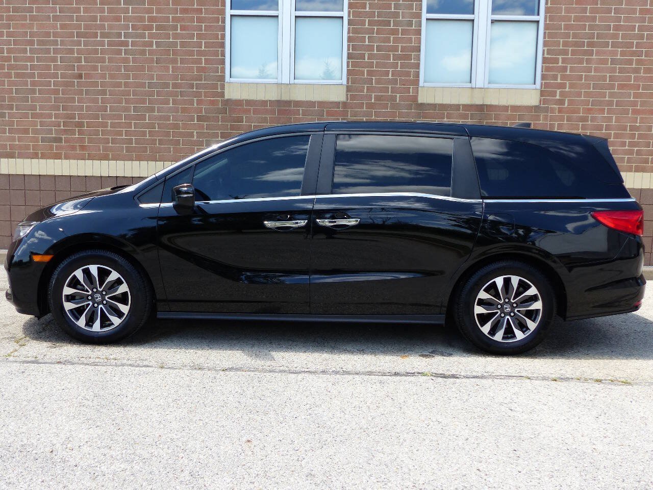 Used 2021 Honda Odyssey EX-L image 7