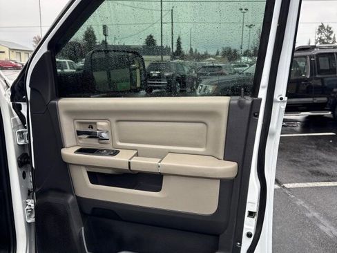 Used 2011 RAM 2500 SLT image 15
