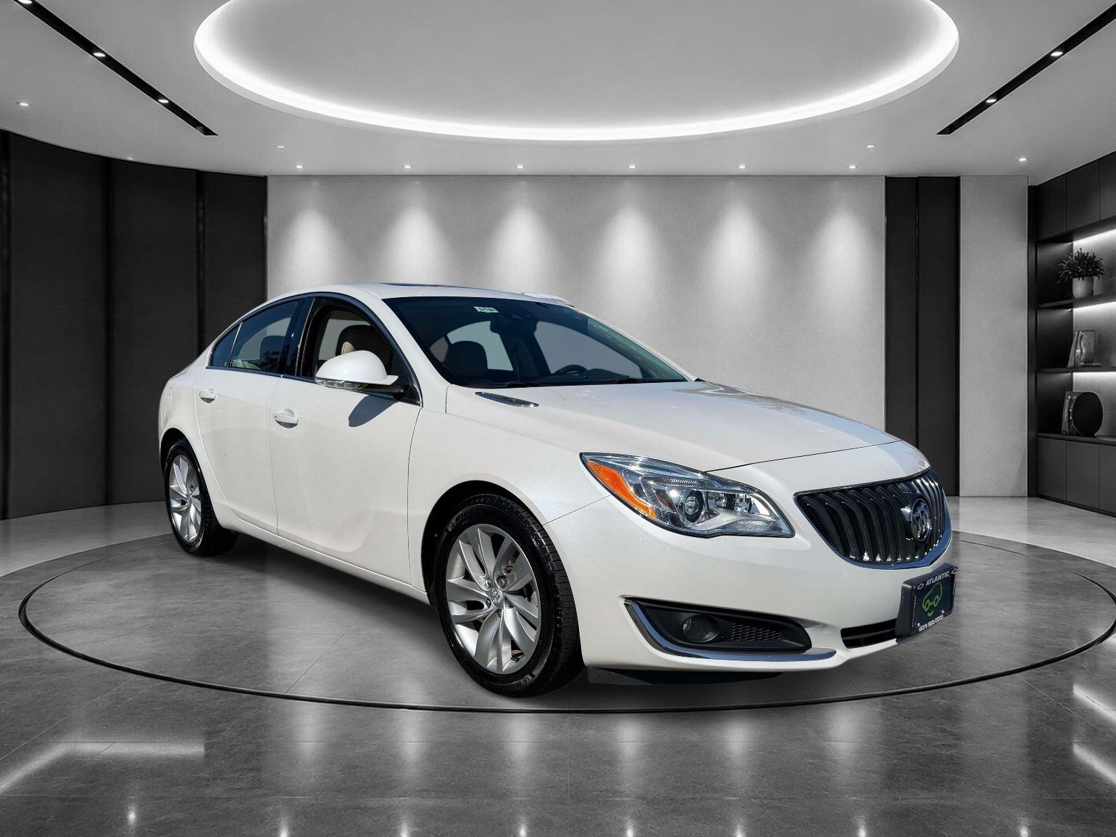 Used 2017 Buick Regal Premium w/ Driver Confidence Package #1 FWD image 2