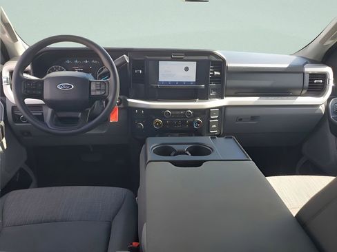 Used 2025 Ford F250 XLT image 20
