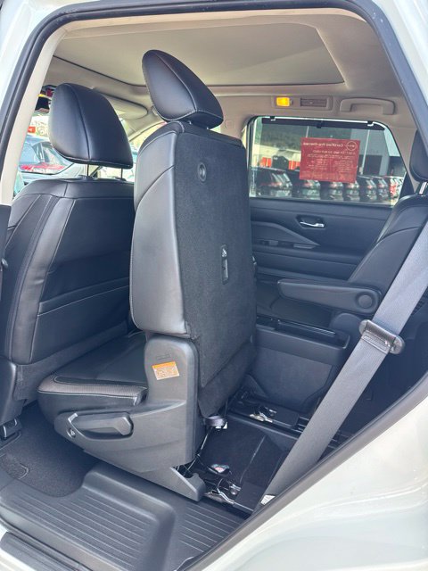 Certified 2023 Nissan Pathfinder SL w/ SL Premium Package AWD/4WD image 14