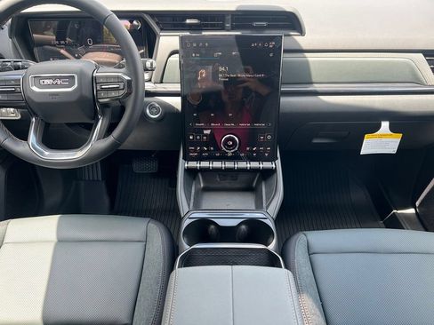New 2027 GMC Terrain AT4 w/ Convenience Package III AWD/4WD image 12