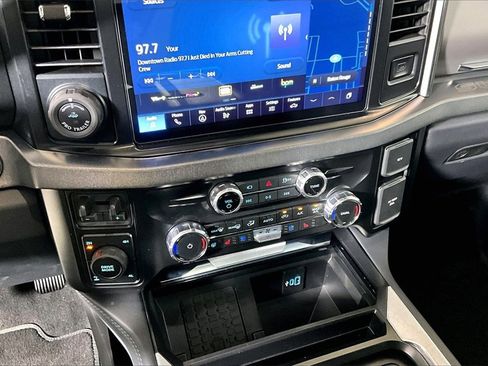 Used 2025 Ford F250 Platinum image 24