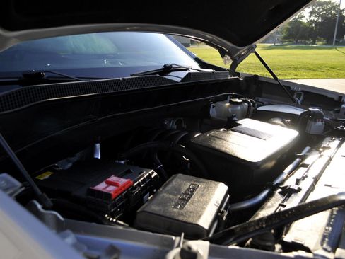 Used 2019 Chevrolet Silverado 1500 LT w/ All-Star Edition image 29