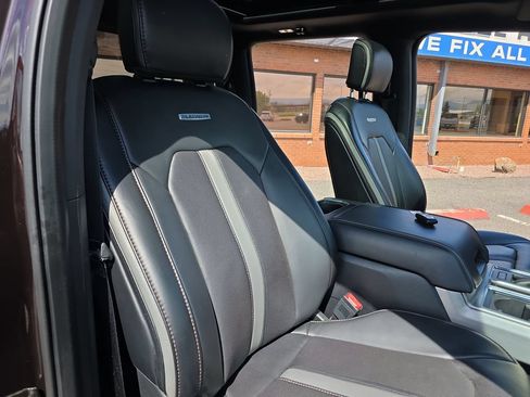 Used 2018 Ford F150 Platinum w/ Equipment Group 701A Luxury AWD/4WD image 33