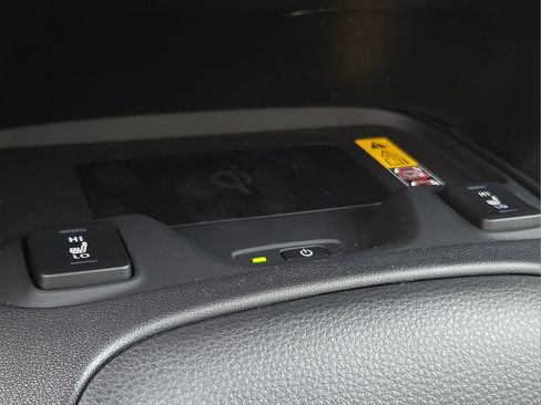 Used 2026 Toyota Corolla XLE FWD image 21