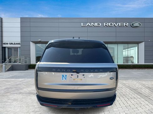 Used 2023 Land Rover Range Rover Long Wheelbase Autobiography image 7