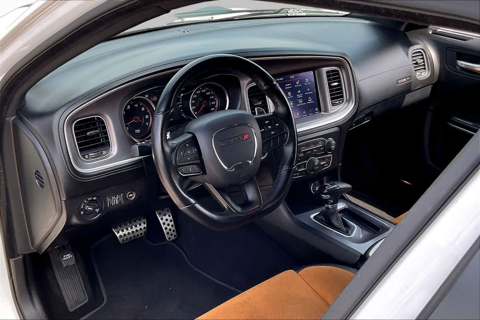 Used 2022 Dodge Charger Scat Pack w/ Dynamics Package RWD image 16