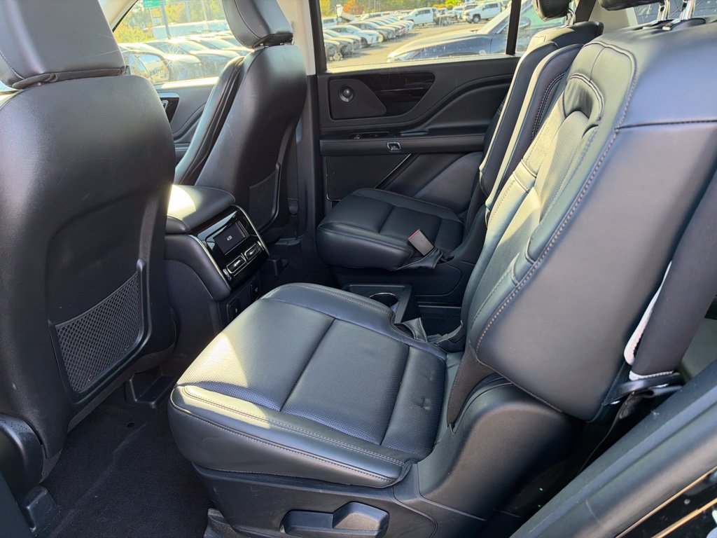 Used 2025 Lincoln Aviator Reserve w/ Jet Appearance Package AWD/4WD image 32