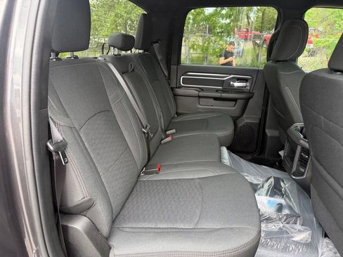 New 2026 RAM 3500 Big Horn AWD/4WD image 22