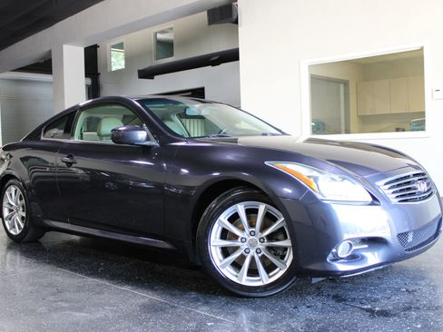 Used 2013 INFINITI G37 Journey w/ Premium Pkg RWD image 39