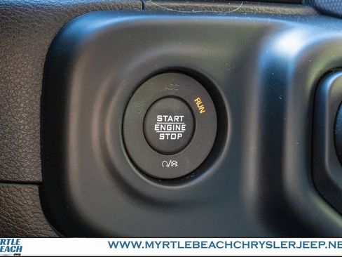 Certified 2019 Jeep Wrangler Unlimited Sahara image 29