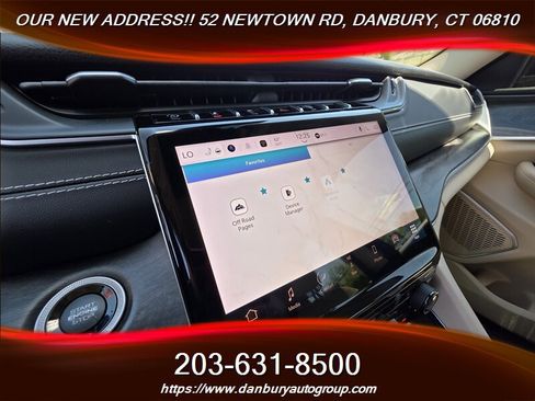 Used 2022 Jeep Grand Cherokee Limited AWD/4WD image 16