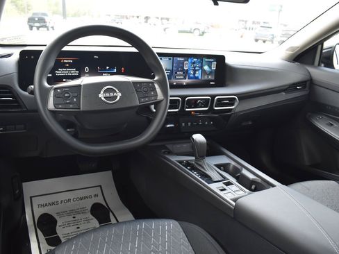 Used 2026 Nissan Sentra SV w/ Floor Mat Package FWD image 30