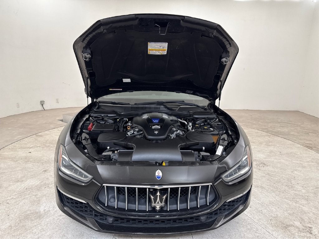 Used 2019 Maserati Ghibli S GranLusso RWD image 11