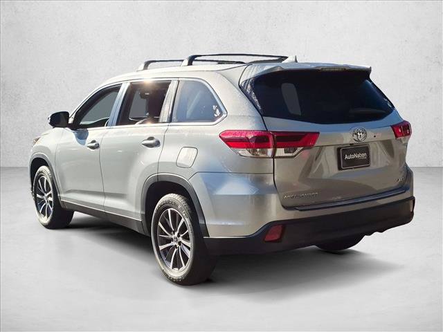 Used 2019 Toyota Highlander XLE FWD image 7