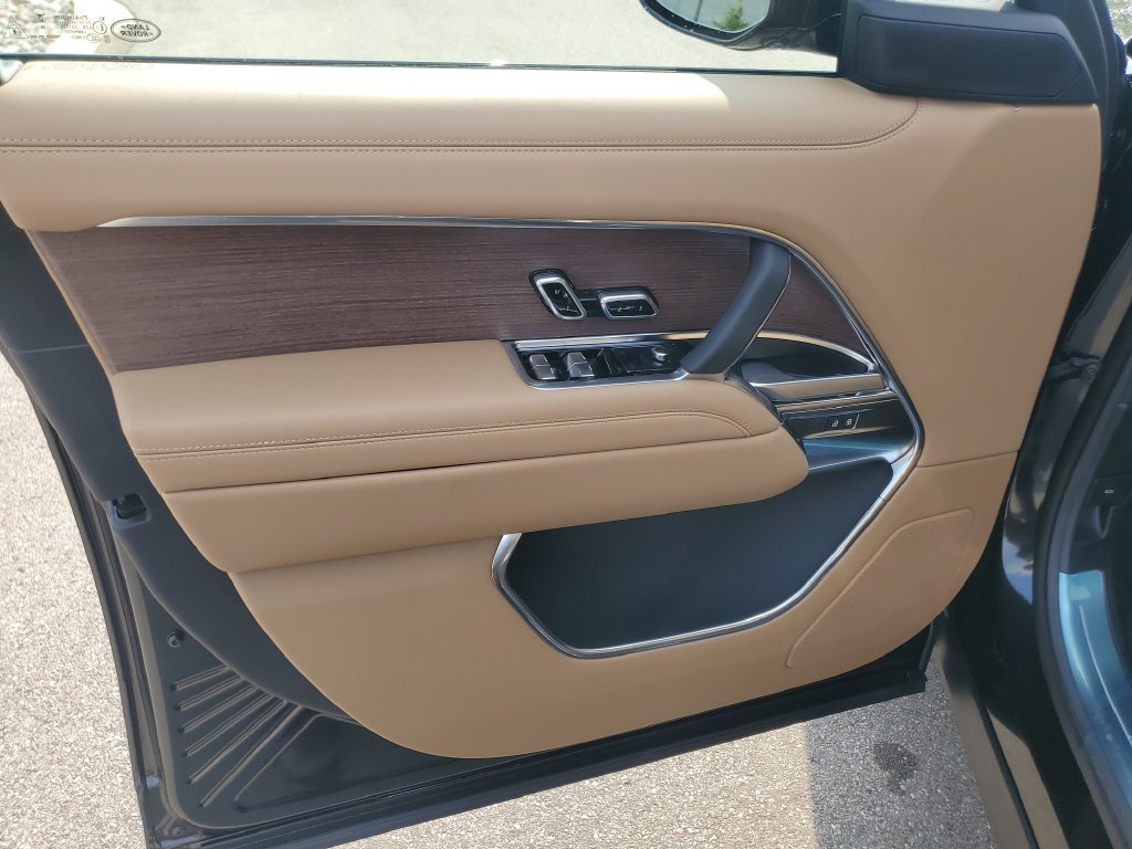 New 2026 Land Rover Range Rover SE AWD/4WD image 7