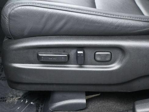 Used 2023 Honda Passport EX-L image 12