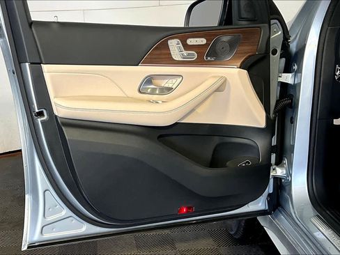 New 2026 Mercedes-Benz GLE 350 4MATIC image 11