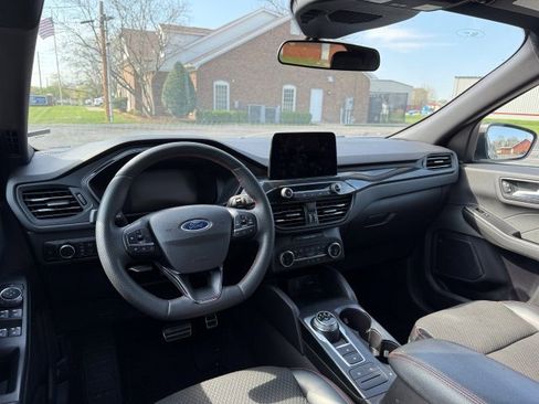 Used 2023 Ford Escape ST-Line image 19