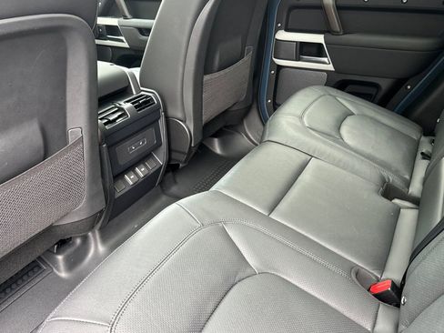 Used 2023 Land Rover Defender 110 S image 12