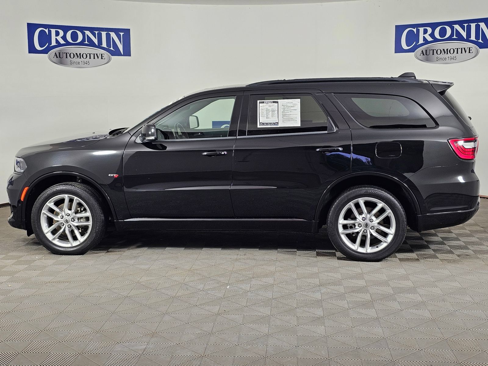 Used 2023 Dodge Durango GT AWD/4WD image 36