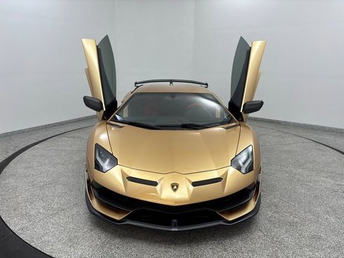 Used 2019 Lamborghini Aventador SVJ image 50