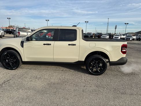New 2025 Ford Maverick XLT w/ XLT Luxury Package image 10