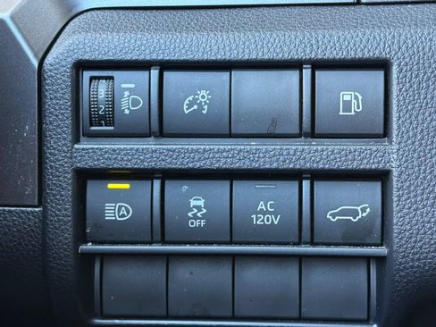 Used 2025 Toyota 4Runner TRD Off-Road Premium AWD/4WD image 35