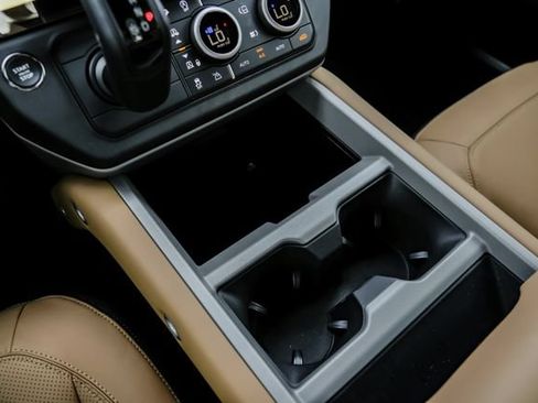 New 2026 Land Rover Defender 110 X AWD/4WD image 32