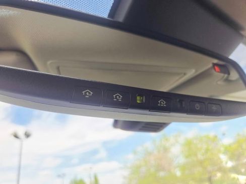 Used 2017 Nissan Rogue SL w/ SL Premium Package image 32