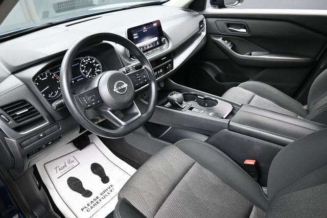 Used 2024 Nissan Rogue SV FWD image 19