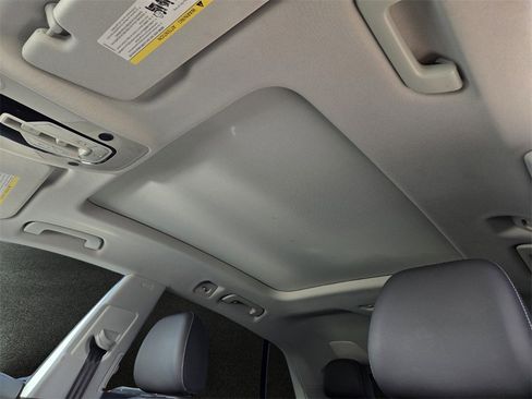 Used 2022 Audi Q8 Premium Plus w/ Premium Plus Package image 7