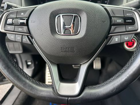 Used 2018 Honda Accord Sport image 28