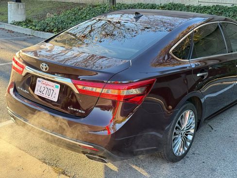 Used 2016 Toyota Avalon Limited image 15