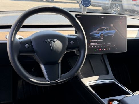 Used 2022 Tesla Model 3 Long Range AWD/4WD image 22