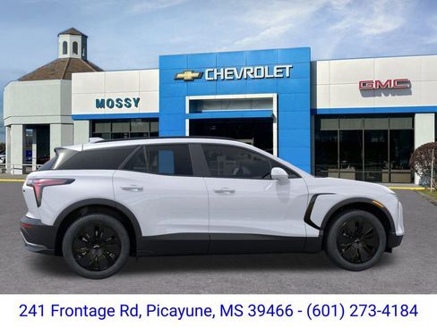 New 2026 Chevrolet Blazer EV LT image 6