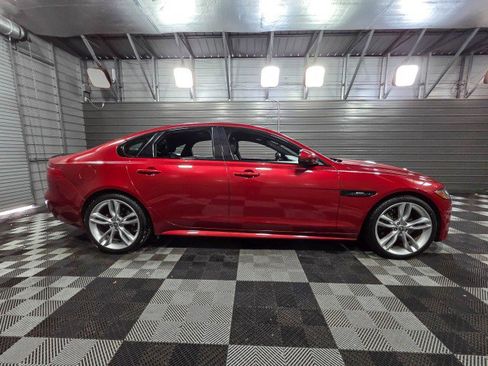 Used 2017 Jaguar XF R-Sport image 9