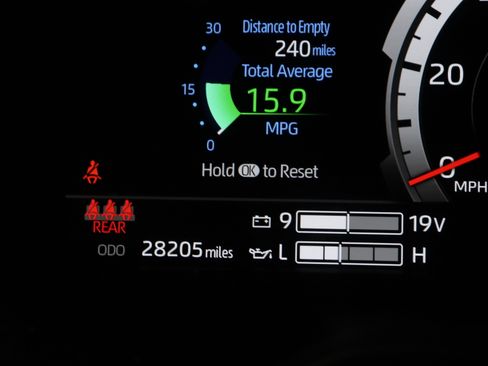 Used 2024 Toyota Tundra Limited w/ Power Package image 43