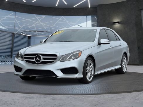 Certified 2016 Mercedes-Benz E 350 4MATIC Sedan image 2