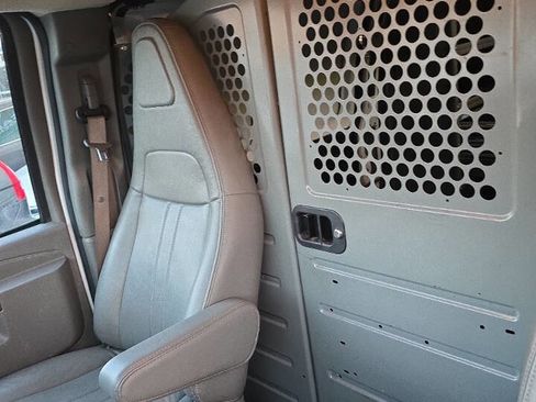 Used 2020 Chevrolet Express 2500 2500 3dr Cargo Van image 16